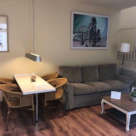 Life Apartments San Vicente Севиля Екстериор снимка