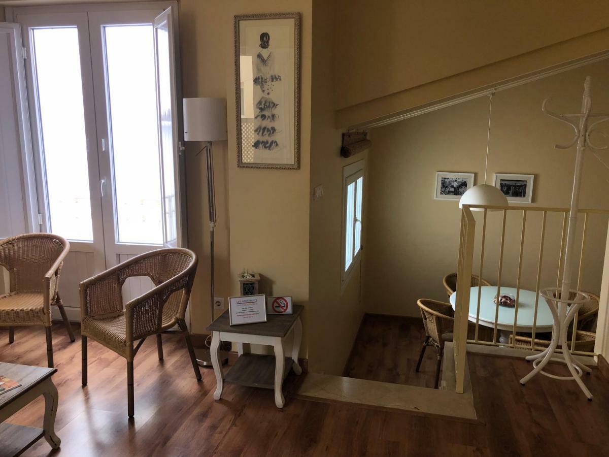 Life Apartments San Vicente Севиля Екстериор снимка