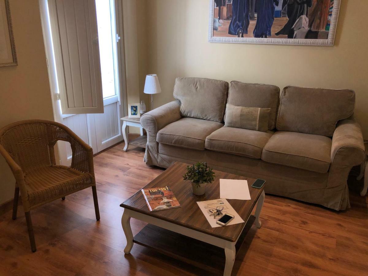 Life Apartments San Vicente Севиля Екстериор снимка